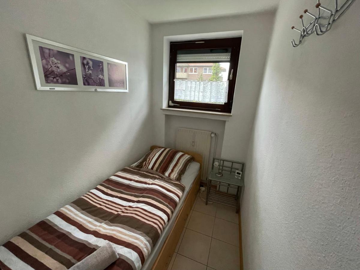 Schoene Einfache Ferienwohnung Mitten In Oldenburg Exterior photo