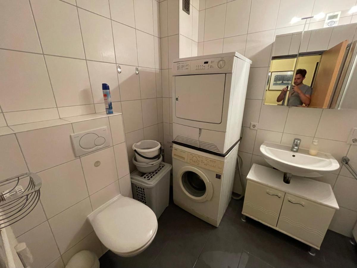Schoene Einfache Ferienwohnung Mitten In Oldenburg Exterior photo